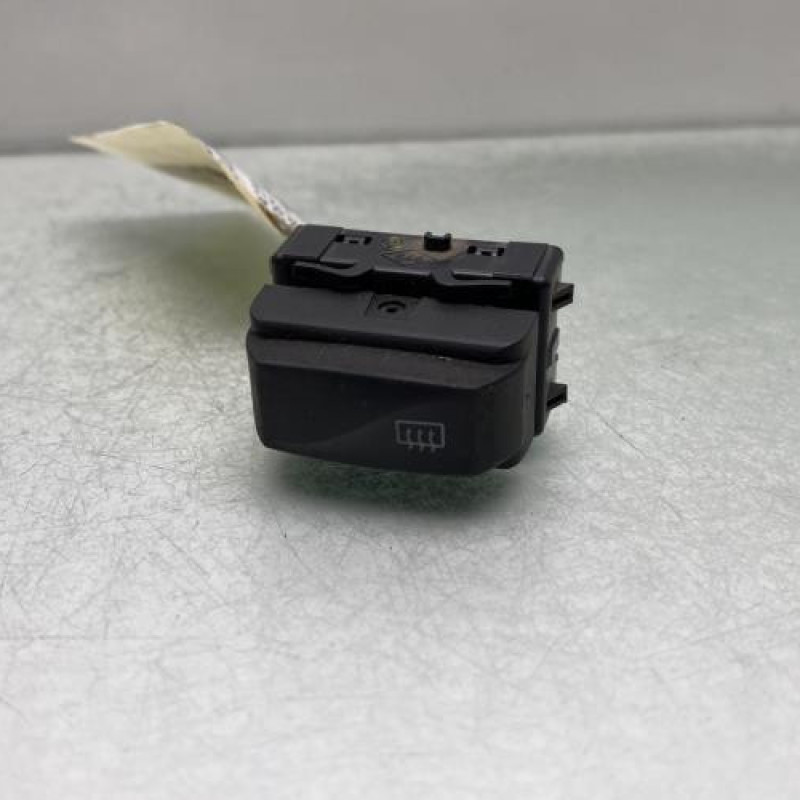 Commande degivrage lunette arriere DACIA LODGY Photo n°1