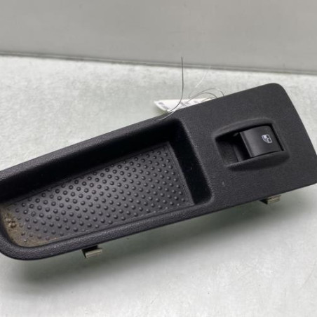 Interrupteur de leve vitre avant droit FIAT GRANDE PUNTO Photo n°1