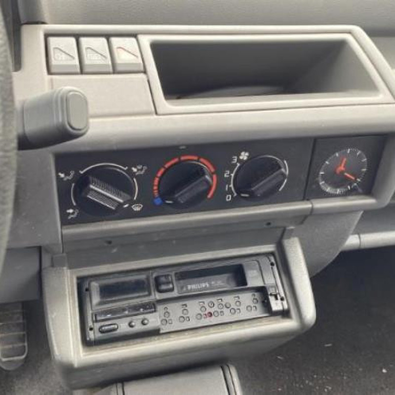 Bouton de warning RENAULT CLIO 1 Photo n°20