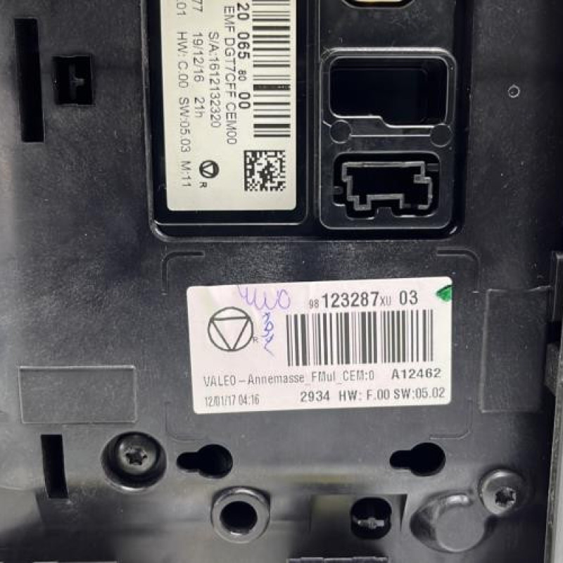 Ecran GPS CITROEN C3 3 Photo n°7