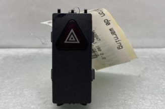 Bouton de warning MERCEDES CLASSE C 204