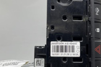 Bouton de warning RENAULT ARKANA