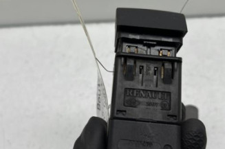 Bouton de warning RENAULT KANGOO 1