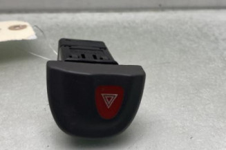 Bouton de warning RENAULT SCENIC 1 Photo n°1