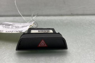 Bouton de warning KIA SPORTAGE 3 Photo n°1