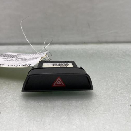 Bouton de warning KIA SPORTAGE 3 Photo n°1