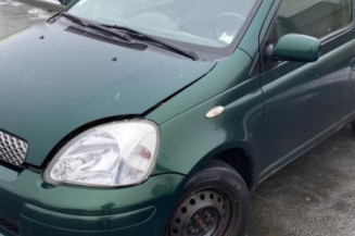 Vitre avant droit TOYOTA YARIS 1