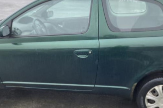 Vitre avant droit TOYOTA YARIS 1