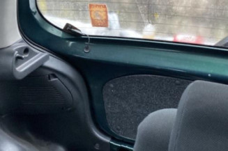 Vitre avant droit TOYOTA YARIS 1