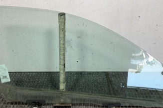 Vitre avant gauche TOYOTA YARIS 1