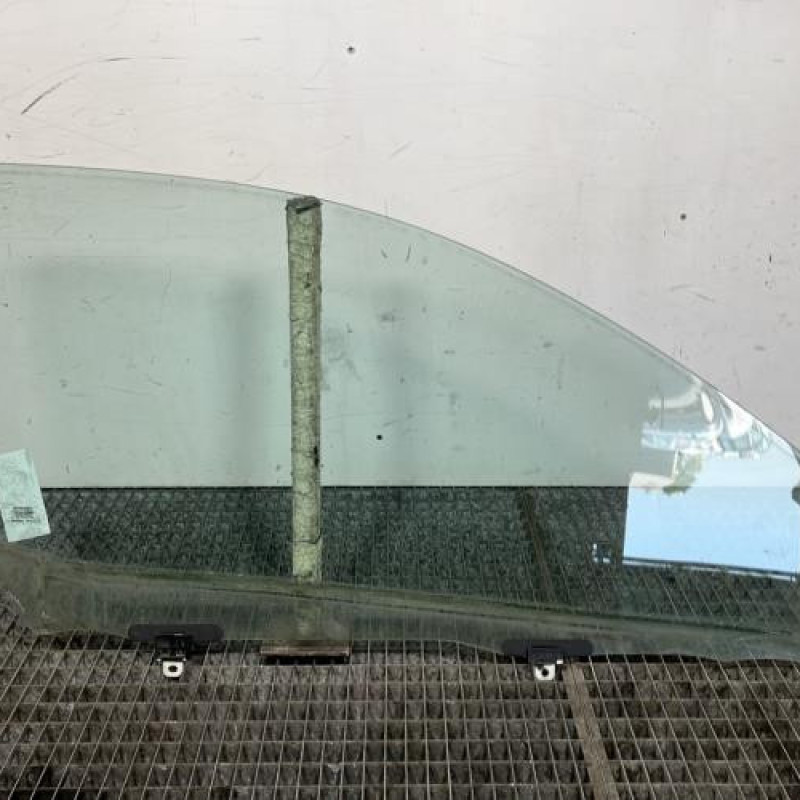 Vitre avant gauche TOYOTA YARIS 1 Photo n°5