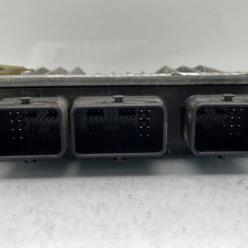 Calculateur moteur RENAULT KANGOO 2 Photo n°3