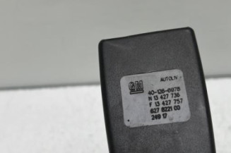 Attache ceinture arriere gauche OPEL CORSA E