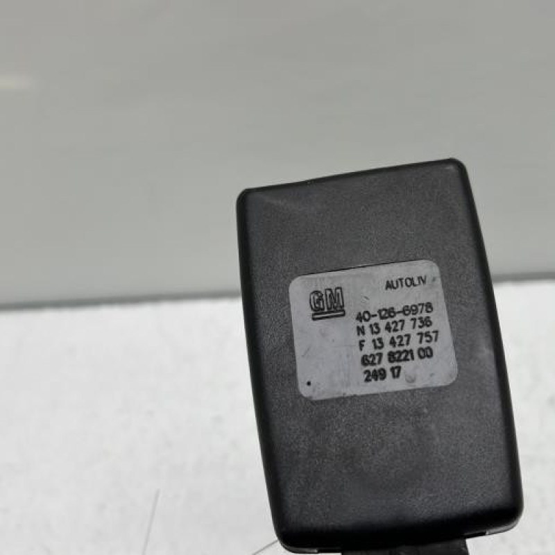 Attache ceinture arriere gauche OPEL CORSA E Photo n°5