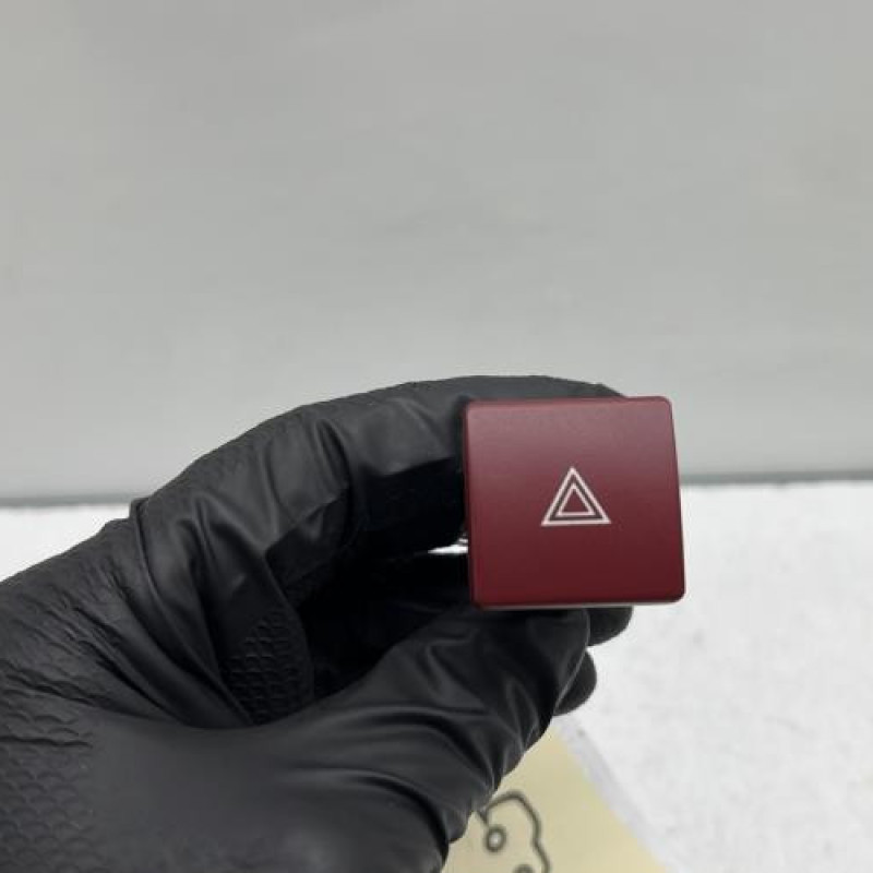 Bouton de warning PEUGEOT PARTNER 2 Photo n°1
