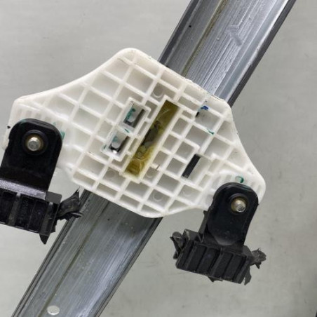 Leve vitre electrique avant gauche HYUNDAI I 10 2