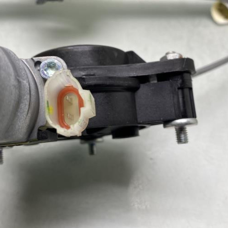 Leve vitre electrique avant gauche HYUNDAI I 10 2 Photo n°7