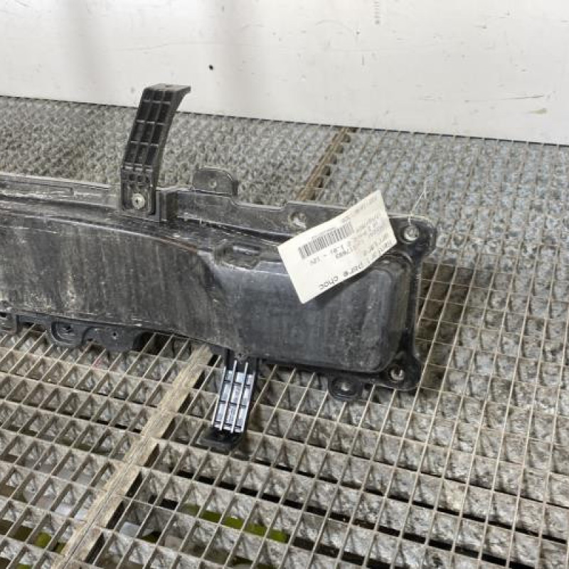 Renfort pare choc arriere (traverse) HYUNDAI I 10 2 Photo n°3