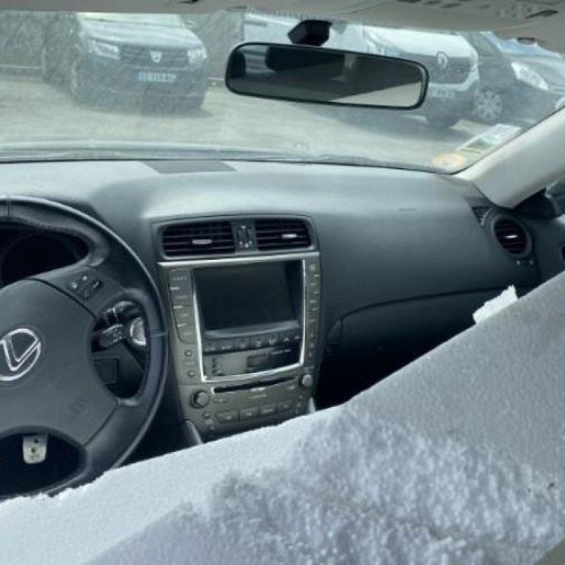 Vitre arriere droit LEXUS IS 2 Photo n°9