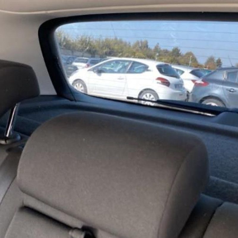 Poignee porte arriere droit VOLKSWAGEN GOLF 6 Photo n°4