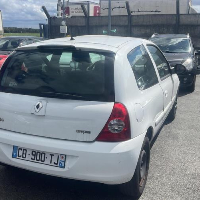 Malle/Hayon arriere RENAULT CLIO 2 CAMPUS Photo n°19