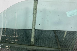 Vitre avant droit RENAULT CLIO 2 CAMPUS