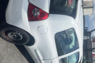 Vitre avant droit RENAULT CLIO 2 CAMPUS