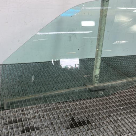 Vitre avant gauche RENAULT CLIO 2 CAMPUS