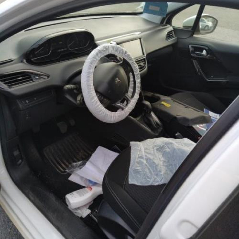 Boitier BSI PEUGEOT 208 1 Photo n°13
