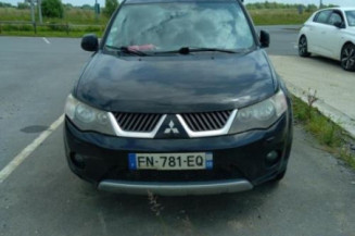 Pare boue avant gauche MITSUBISHI OUTLANDER 2
