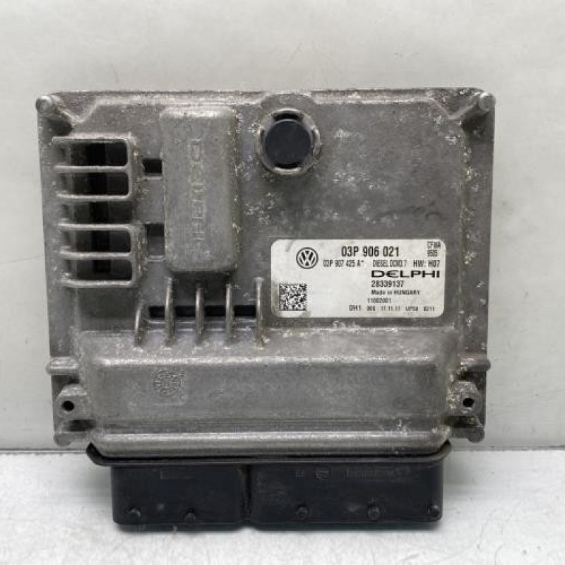 Calculateur moteur VOLKSWAGEN POLO 5 Photo n°1