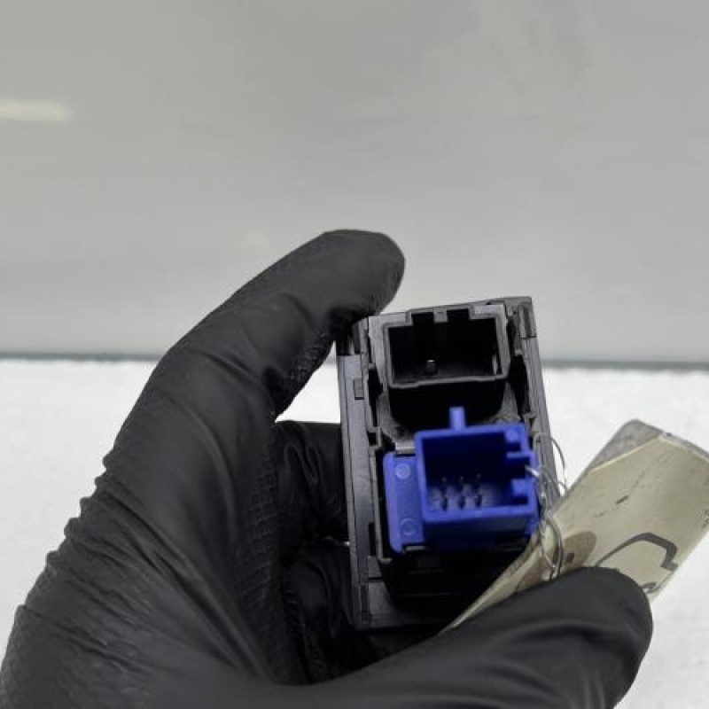 Bouton de warning VOLKSWAGEN GOLF 7 Photo n°3
