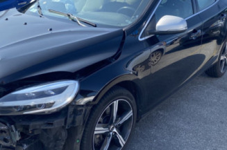 VOLVO V 40 2 PHASE 1 BREAK 2.0D D3 - 16V TURBO Photo n°1