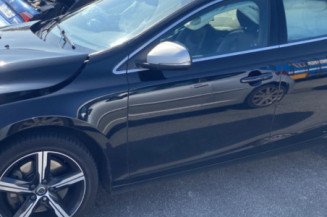 VOLVO V 40 2 PHASE 1 BREAK 2.0D D3 - 16V TURBO