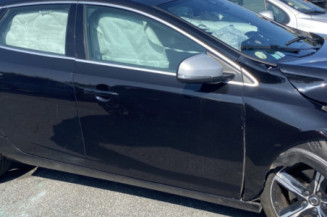 VOLVO V 40 2 PHASE 1 BREAK 2.0D D3 - 16V TURBO