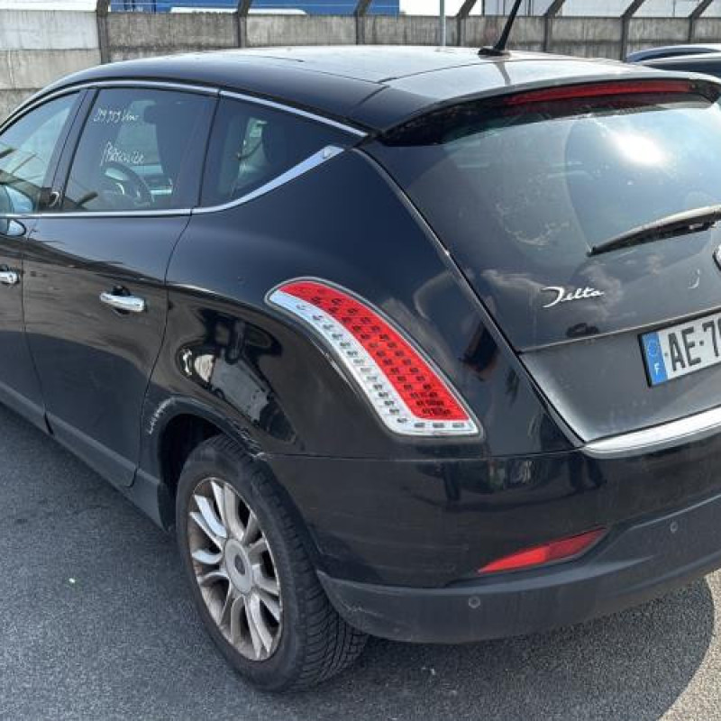Feu arriere principal droit (feux) LANCIA DELTA 3 Photo n°4