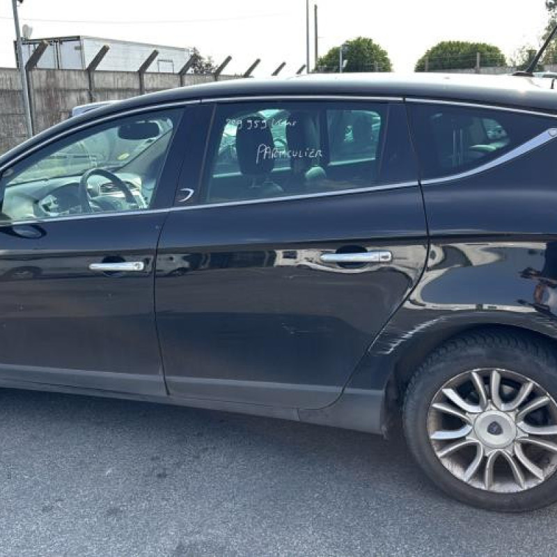 Interrupteur de leve vitre arriere droit LANCIA DELTA 3 Photo n°7