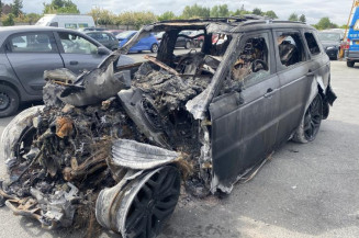 Pare boue arriere droit LAND ROVER RANGE ROVER 2 SPORT