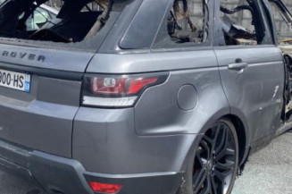 Pare boue arriere droit LAND ROVER RANGE ROVER 2 SPORT