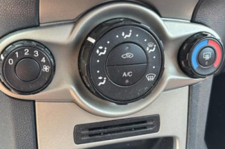 Aile avant droit FORD FIESTA 6