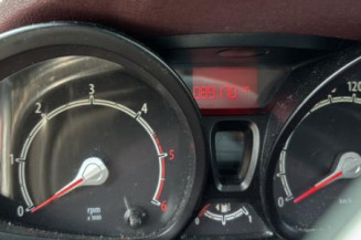 Aile avant droit FORD FIESTA 6