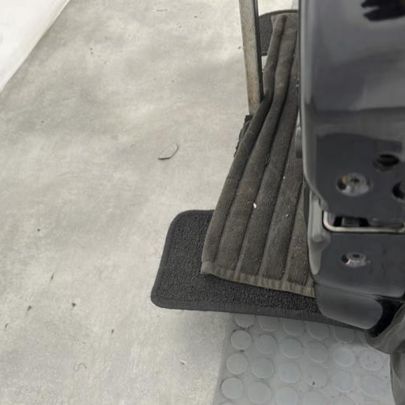 Porte avant droit FORD FIESTA 6 Photo n°3