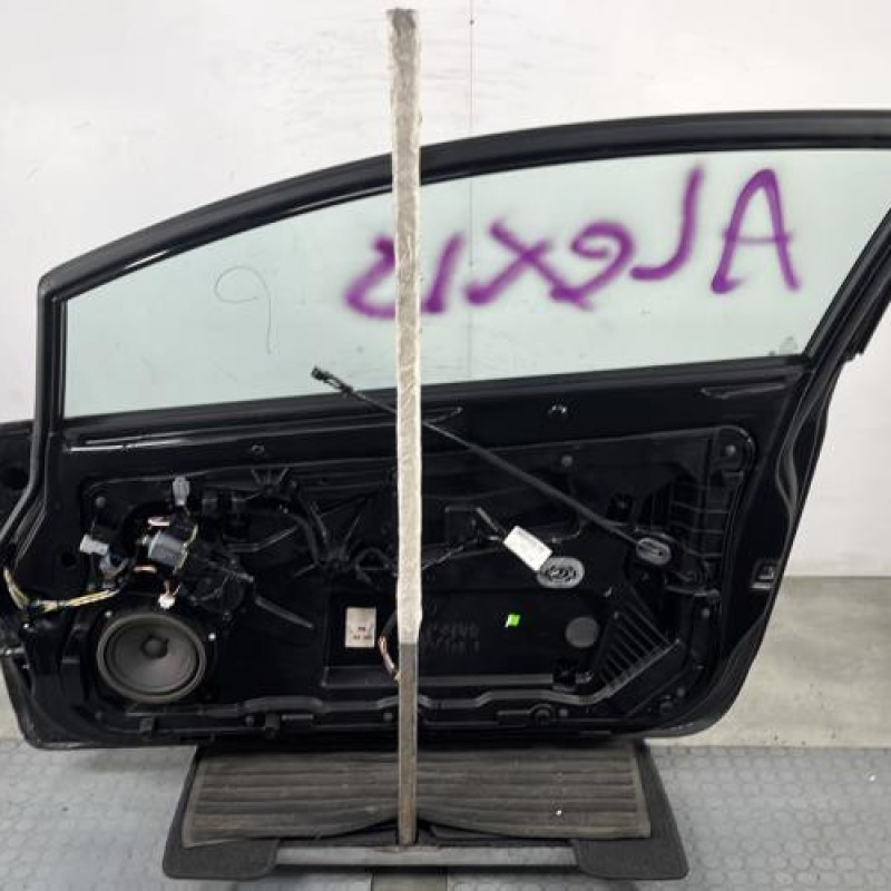 Porte avant droit FORD FIESTA 6 Photo n°6