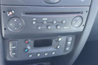Pivot de moyeu avant gauche RENAULT CLIO 2