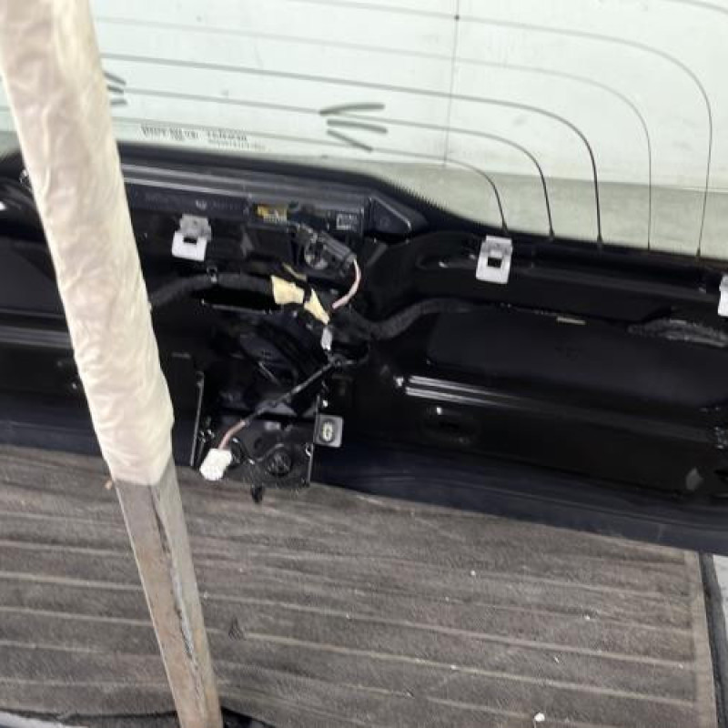Lunette arriere RENAULT TWINGO 3 Photo n°9