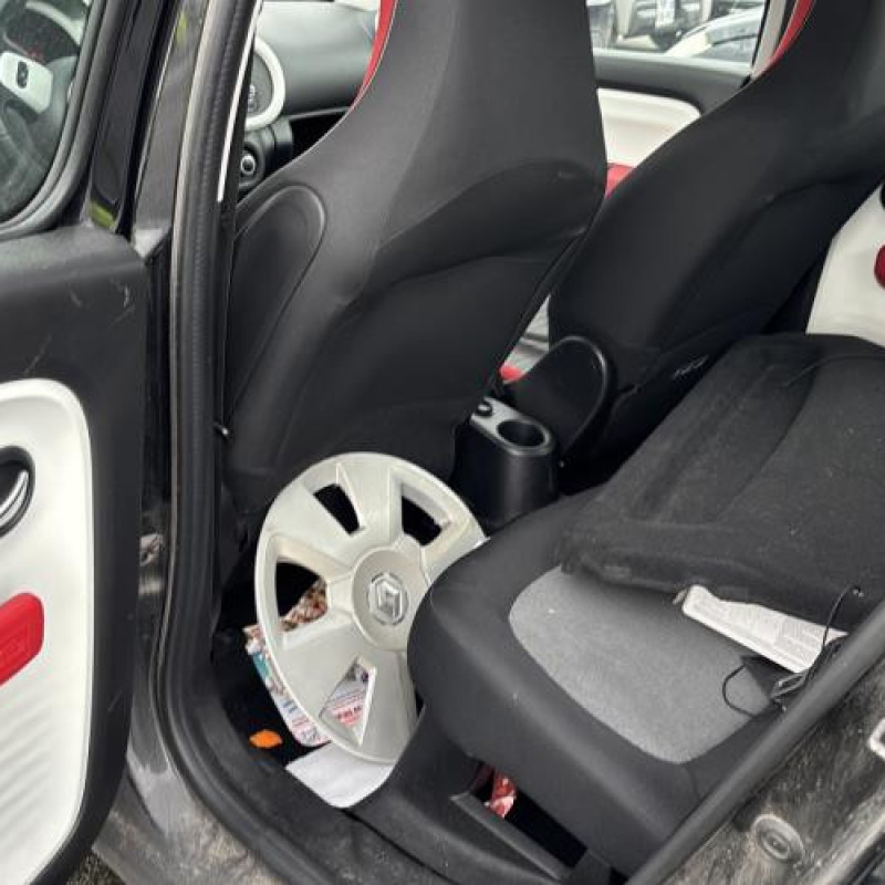 Lunette arriere RENAULT TWINGO 3 Photo n°20