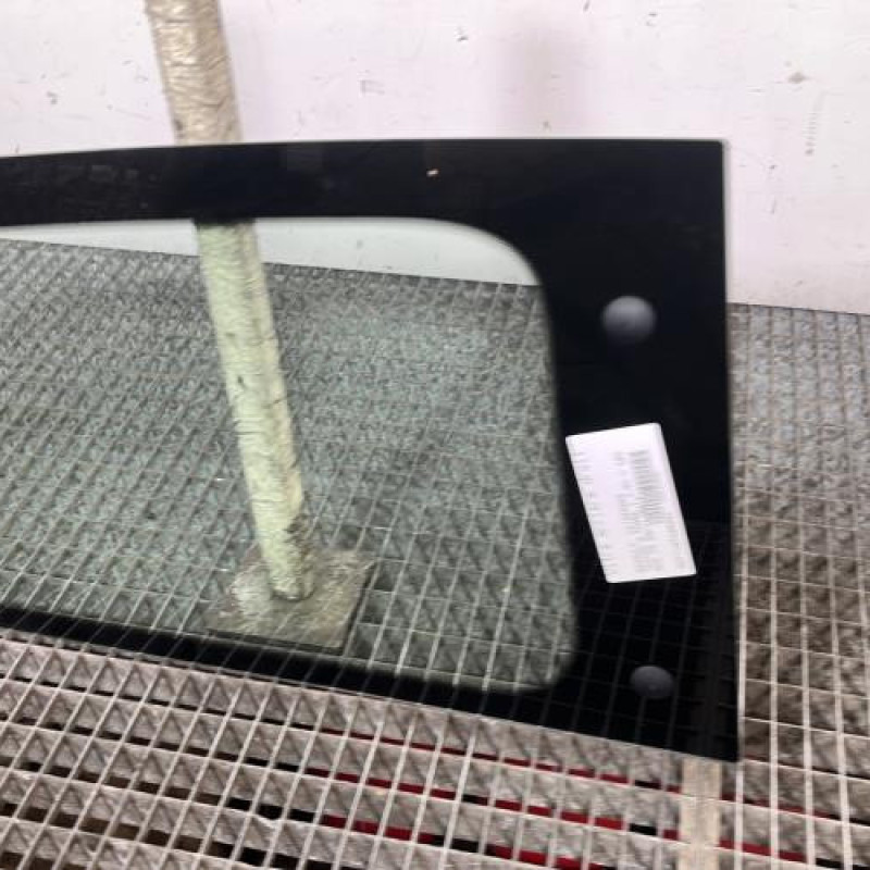 Vitre arriere droit RENAULT TWINGO 3 Photo n°3