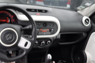 Pare boue arriere droit RENAULT TWINGO 3