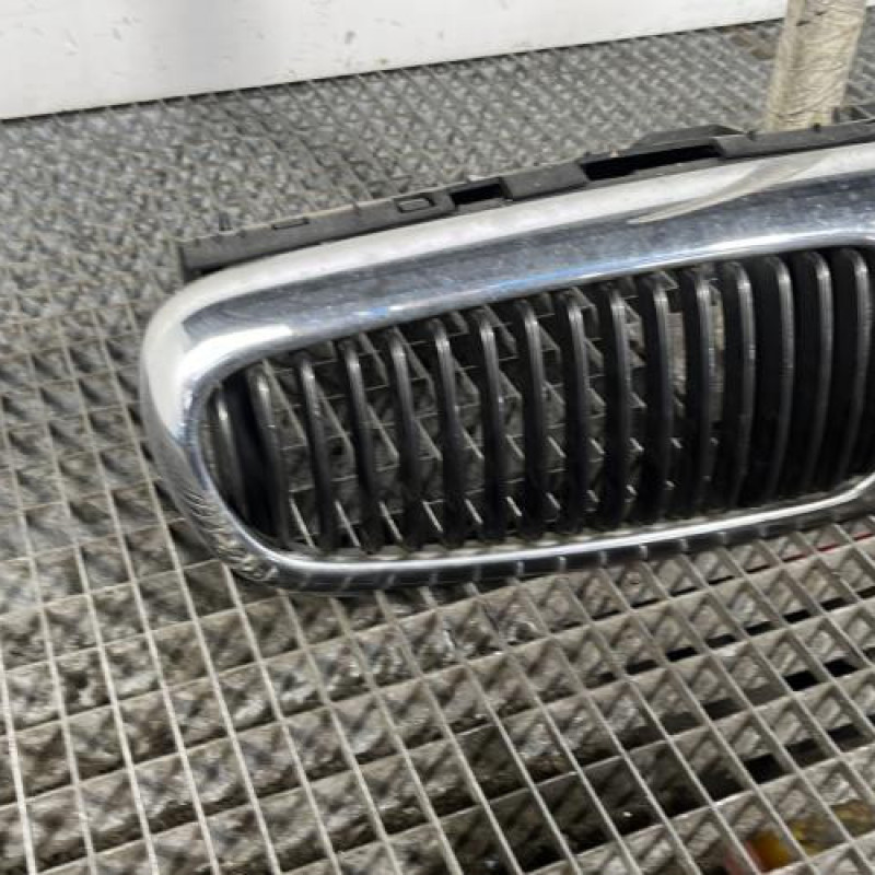 Calandre JAGUAR X-TYPE Photo n°2