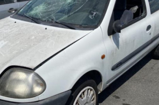 Aile avant gauche RENAULT CLIO 2